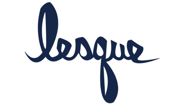 LESQUE SKATEBOARDSロゴ